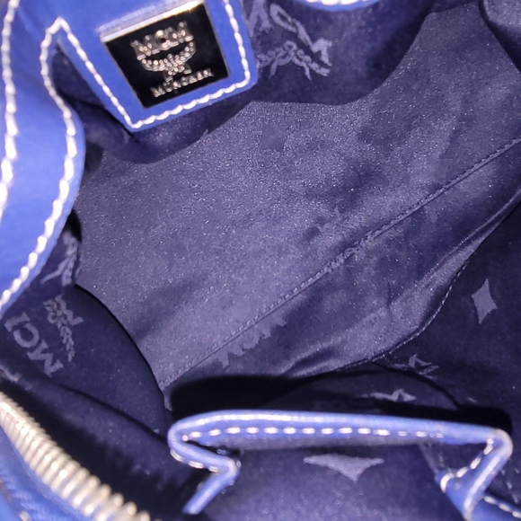 Blue & white MCM Visetos charm Boston Satchel with long crossbody strap & COA - Picture 8 of 13